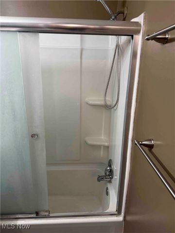 806 Howard Street, Bridgeport, OH 43912