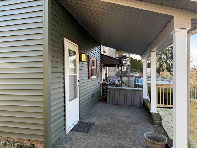 806 Howard Street, Bridgeport, OH 43912