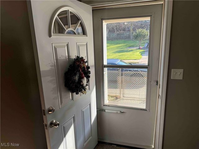 806 Howard Street, Bridgeport, OH 43912