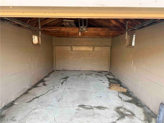 806 Howard Street, Bridgeport, OH 43912