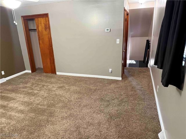 806 Howard Street, Bridgeport, OH 43912