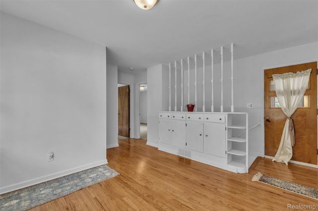 4918 Ainsley Avenue, Pittsfield Charter Township, MI 48108