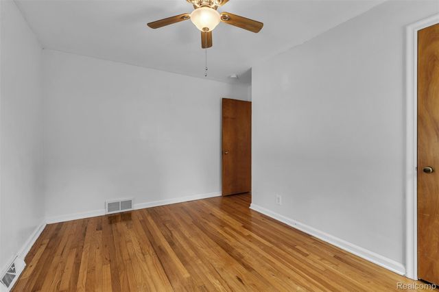 4918 Ainsley Avenue, Pittsfield Charter Township, MI 48108