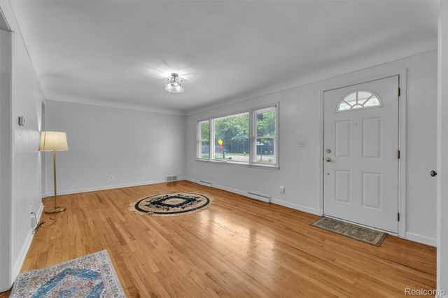 4918 Ainsley Avenue, Pittsfield Charter Township, MI 48108