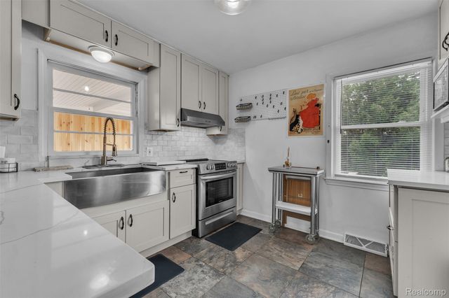 4918 Ainsley Avenue, Pittsfield Charter Township, MI 48108