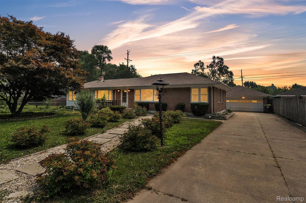 4918 Ainsley Avenue, Pittsfield Charter Township, MI 48108