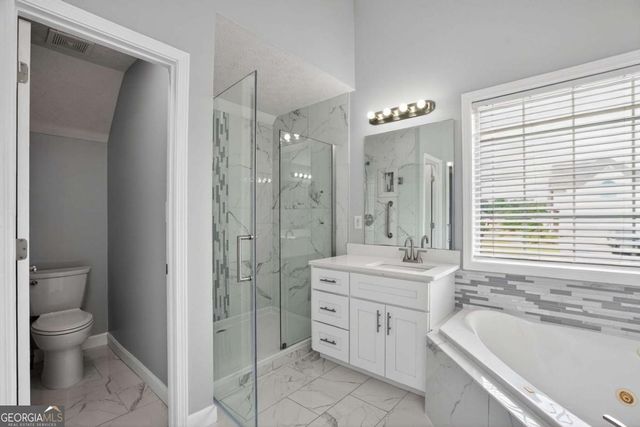 200 Essex Place, Ellenwood, GA 30294