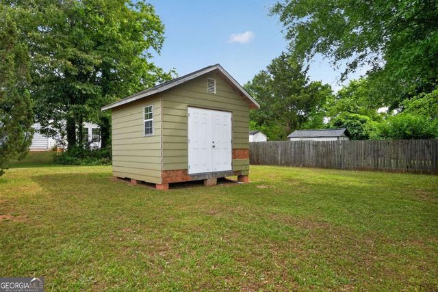 200 Essex Place, Ellenwood, GA 30294
