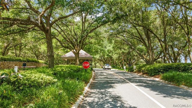 2598 N Troon Path, Lecanto, FL 34461