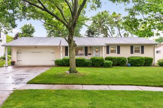 633 Emmert Drive, Sycamore, IL 60178