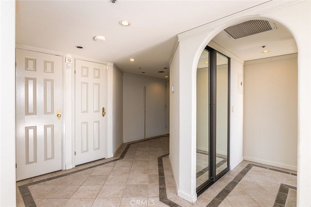 345 Pioneer Drive 1705, Glendale, CA 91203