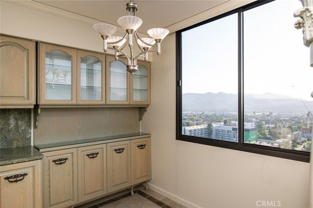 345 Pioneer Drive 1705, Glendale, CA 91203