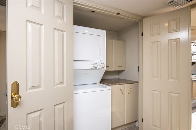345 Pioneer Drive 1705, Glendale, CA 91203