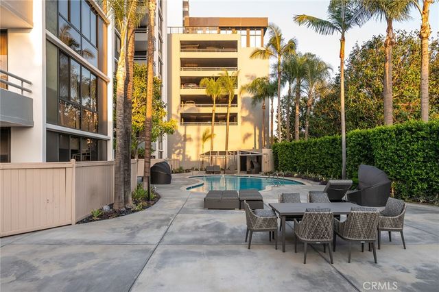 345 Pioneer Drive 1705, Glendale, CA 91203