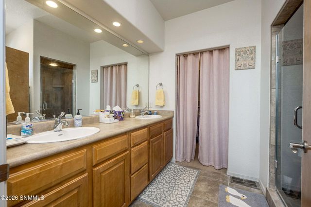 4326 Nambe Court, Las Cruces, NM 88011