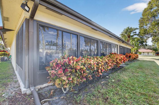 5893 Sunswept Lane B, Boynton Beach, FL 33437