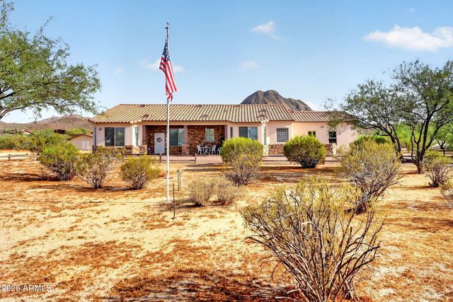 2929 W New River Road, New River, AZ 85087