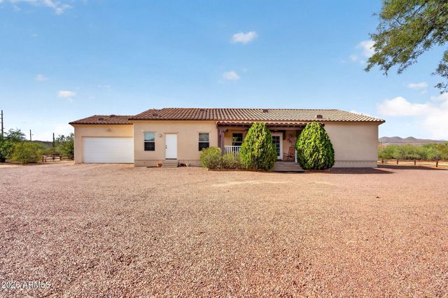 2929 W New River Road, New River, AZ 85087