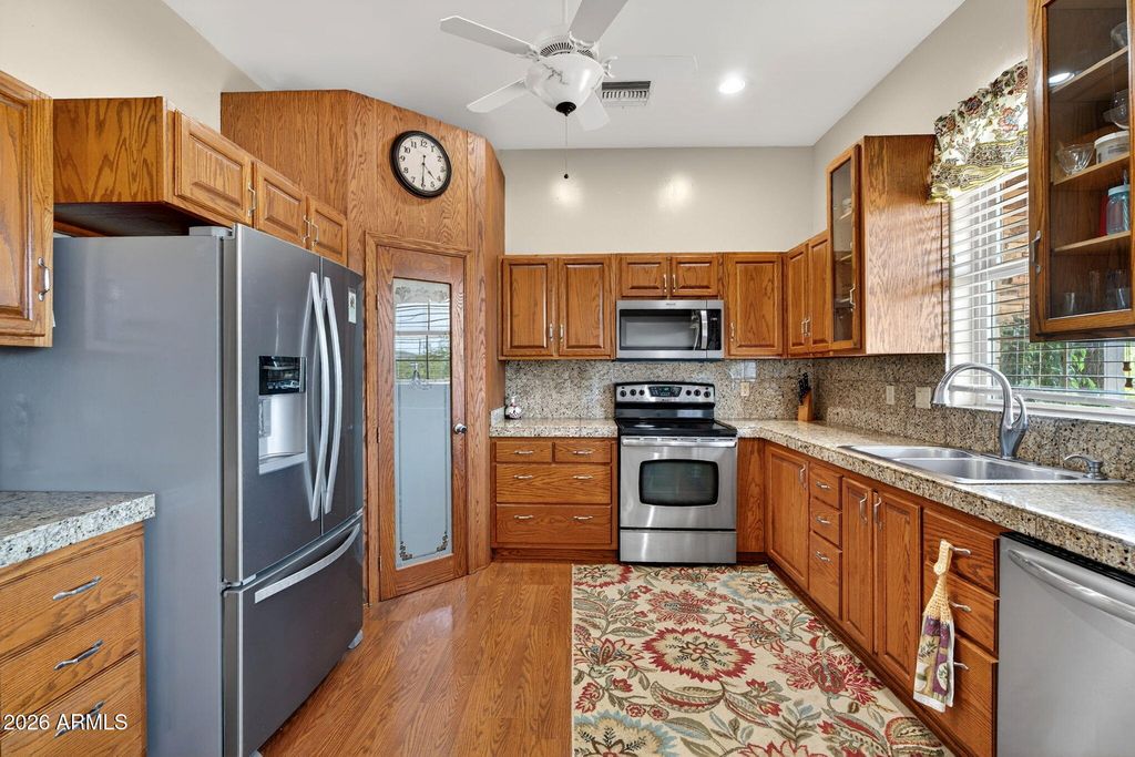 Image 10 of property listing at 2929 W New River Road, New River, AZ 85087