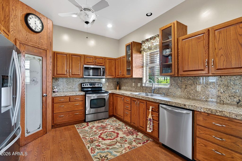 Image 11 of property listing at 2929 W New River Road, New River, AZ 85087