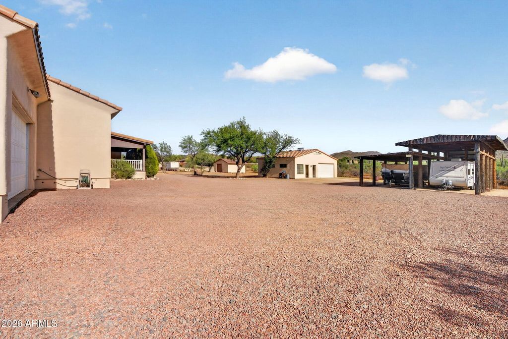 Image 41 of property listing at 2929 W New River Road, New River, AZ 85087