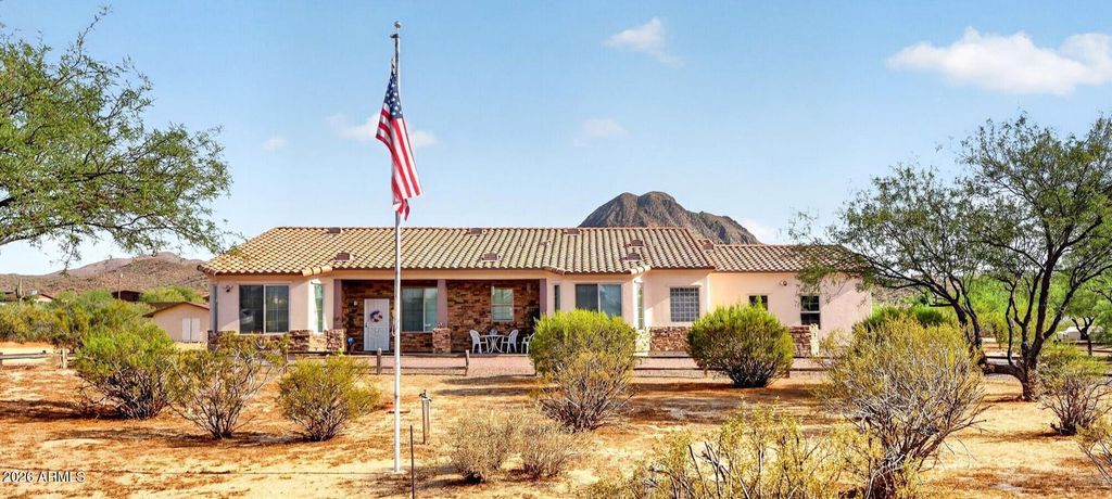 Image 47 of property listing at 2929 W New River Road, New River, AZ 85087