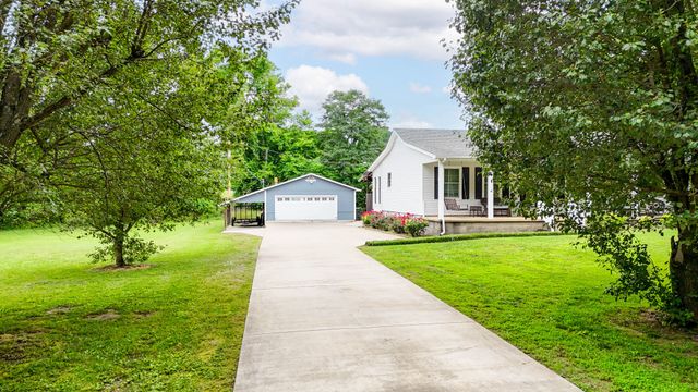 102 Printwood Drive, Dickson, TN 37055