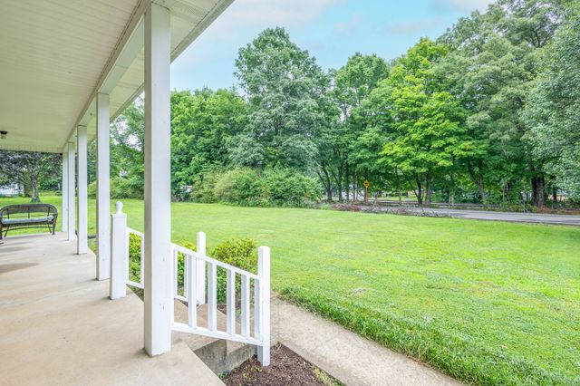 102 Printwood Drive, Dickson, TN 37055