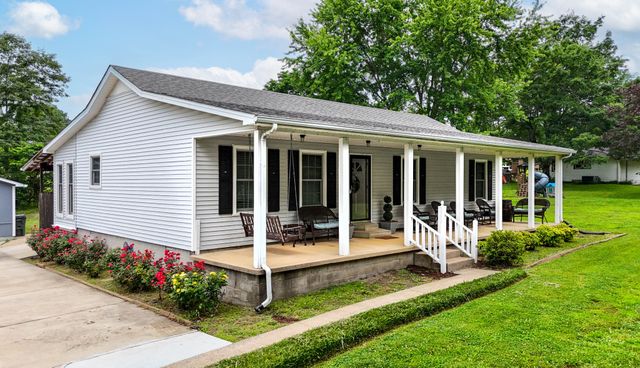 102 Printwood Drive, Dickson, TN 37055