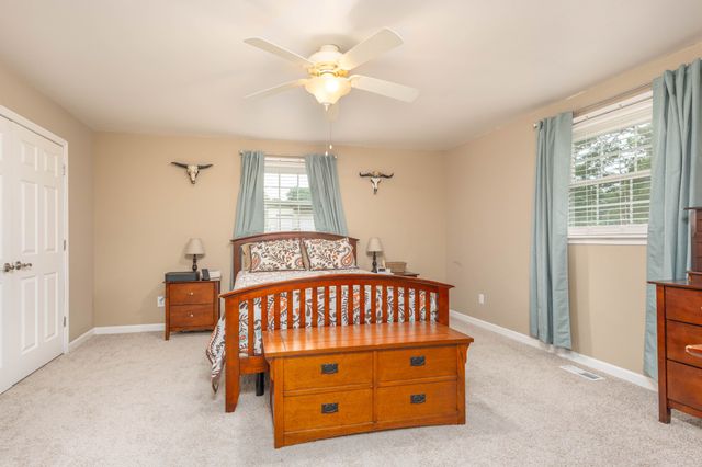 102 Printwood Drive, Dickson, TN 37055