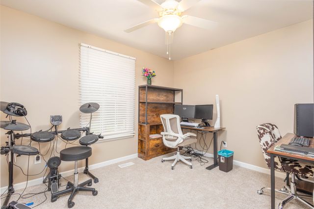 102 Printwood Drive, Dickson, TN 37055