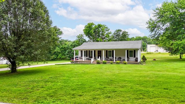 102 Printwood Drive, Dickson, TN 37055