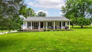 102 Printwood Drive, Dickson, TN 37055