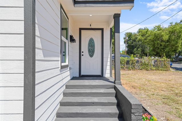 1823 Atlas Drive, Dallas, TX 75216