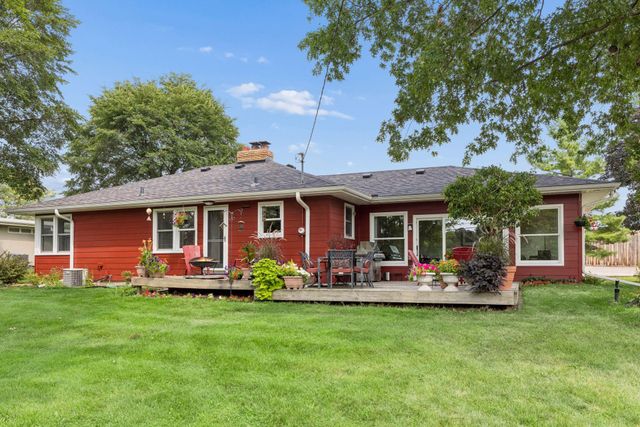 5221 Olson Memorial Hwy Frontage Road, Golden Valley, MN 55422