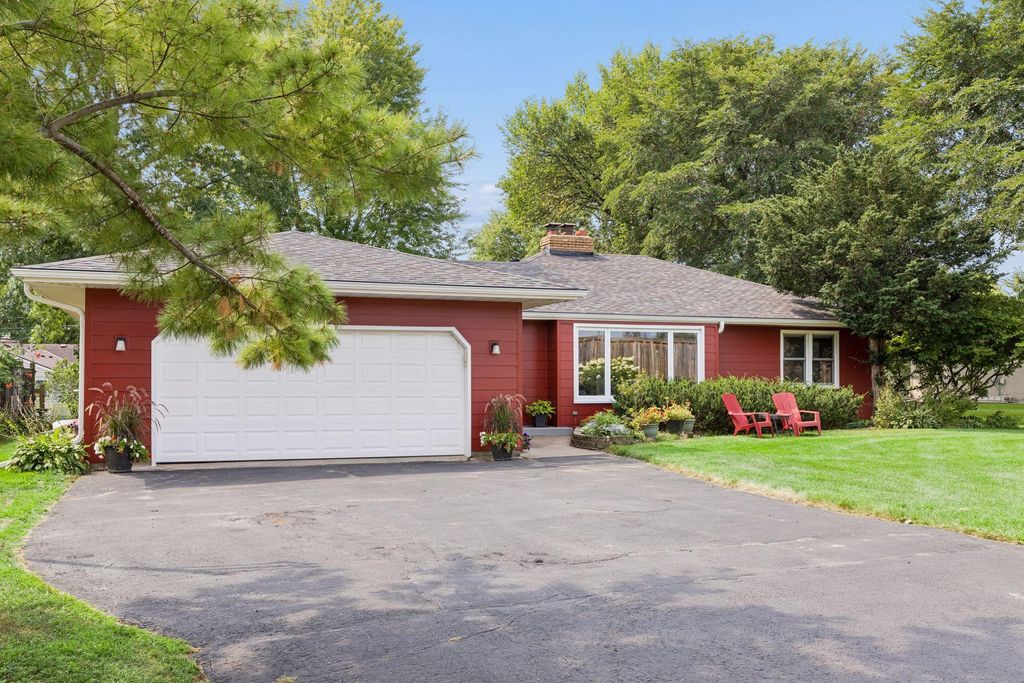 5221 Olson Memorial Hwy Frontage Road, Golden Valley, MN 55422
