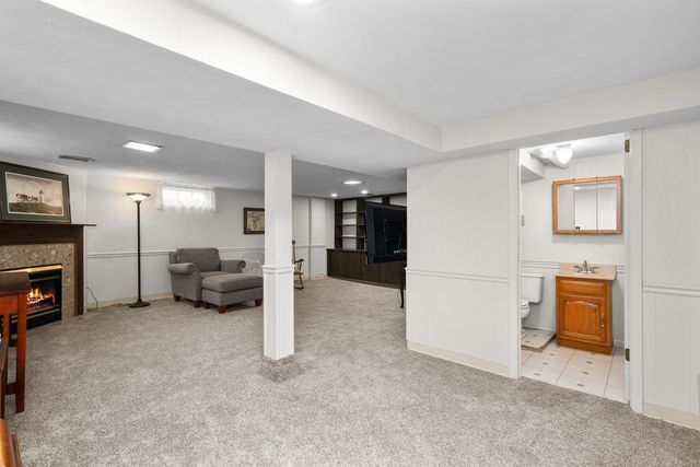 3017 37th Avenue, Rock Island, IL 61201