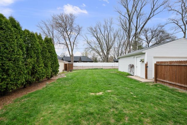 3017 37th Avenue, Rock Island, IL 61201