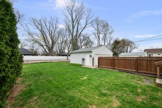 3017 37th Avenue, Rock Island, IL 61201