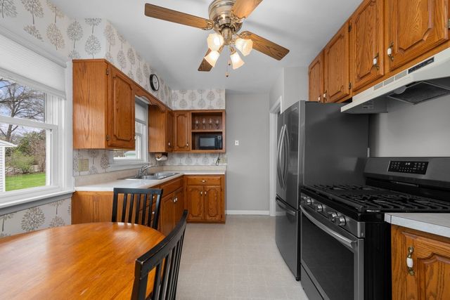 3017 37th Avenue, Rock Island, IL 61201