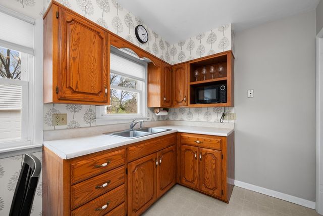 3017 37th Avenue, Rock Island, IL 61201
