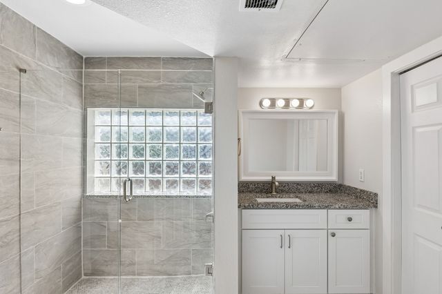 3901 Travis Street 100, Dallas, TX 75204