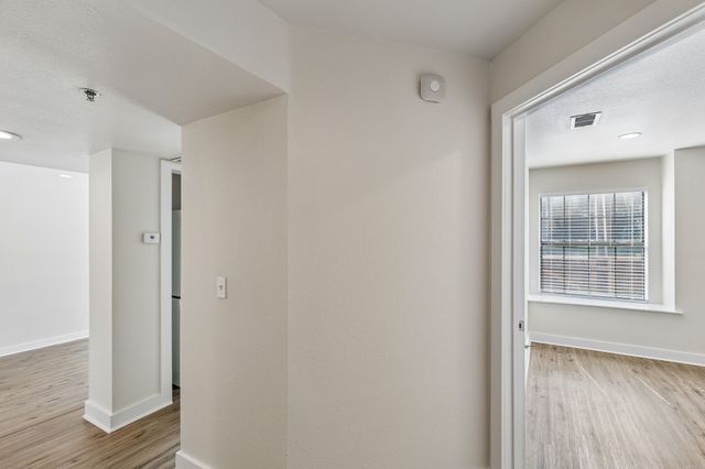 3901 Travis Street 100, Dallas, TX 75204