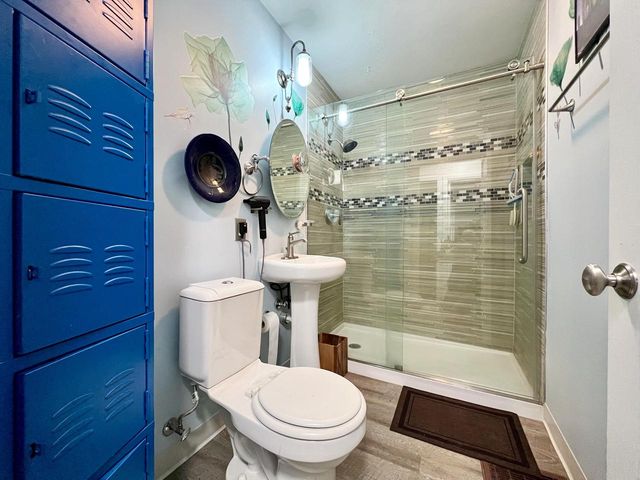 6116 W Oklahoma AVENUE, Milwaukee, WI 53219