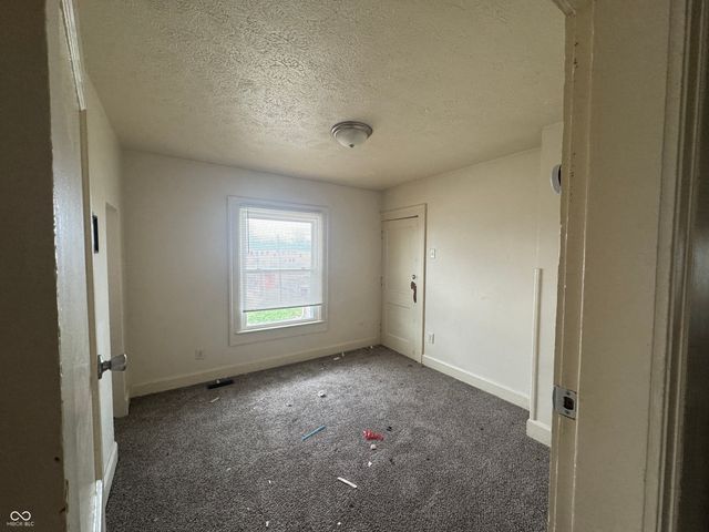 270 E Parkview Avenue, Indianapolis, IN 46201