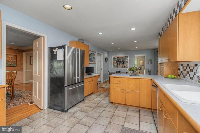 1018 BROOKLANDWOOD RD, Lutherville Timonium, MD 21093