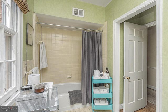 1018 BROOKLANDWOOD RD, Lutherville Timonium, MD 21093