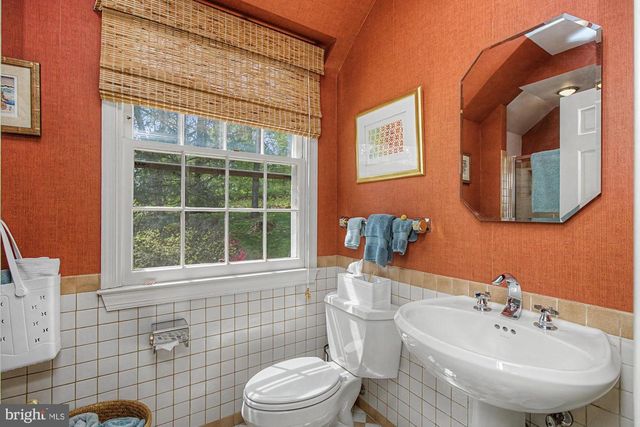 1018 BROOKLANDWOOD RD, Lutherville Timonium, MD 21093