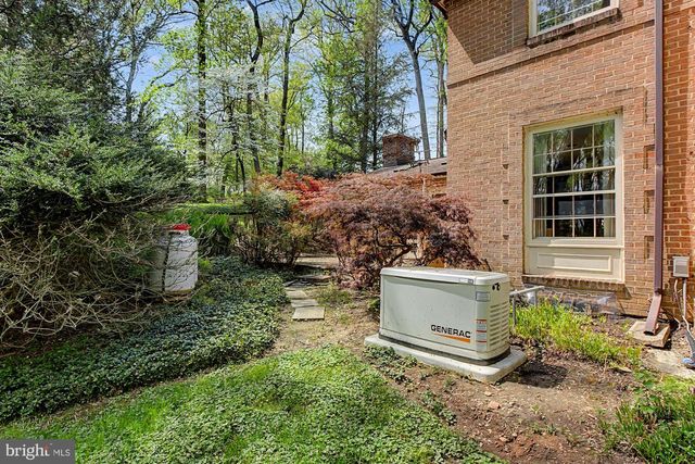 1018 BROOKLANDWOOD RD, Lutherville Timonium, MD 21093