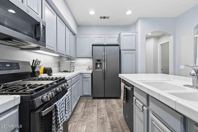 2632 Night Jasmine Drive, Simi Valley, CA 93065